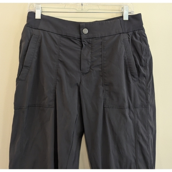 Athleta Trekkie Jogger 2.0 in Black Size 4 Tall - Picture 2 of 6